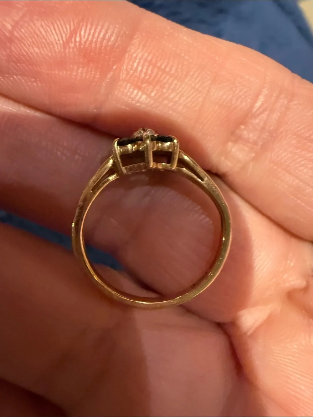 Vintage 10K Yellow Gold Genuine Sapphire and Diamond Flower Cluster Ring